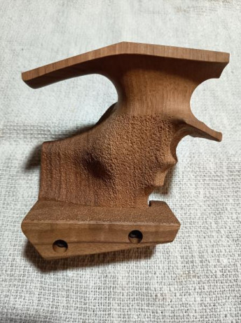 VENDIDA.

Cacha nueva a estrenar de las pistolas de aire PCP.

-Marca: Match Guns
-Talla: M
-Modelo: MG1 00