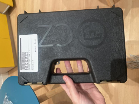 Buenas a todos. Busco un maletin para arma corta CZ de los clásicos. Adjunto una imagen (aunque la imagen 22