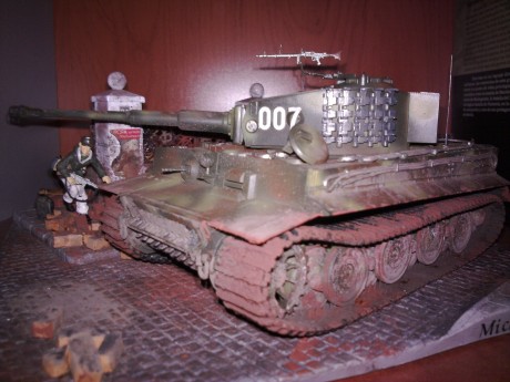en reto 2ª GM, he empezado a hablar de las versiones de este emblematico carro aleman...darme unos dias 170