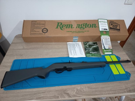 Se Vende esta carabina Semi-automática del Cal 22Lr.
La culata o armazón que soporta el arma es de material 00