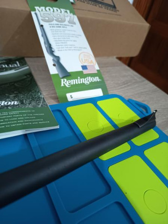 Se Vende esta carabina Semi-automática del Cal 22Lr.
La culata o armazón que soporta el arma es de material 12