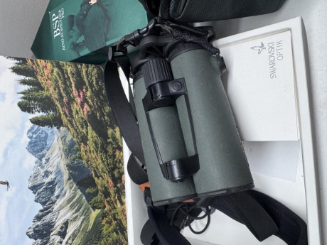 Se venden prismaticos Swarovski El range 10x42 en perfecto estado. Incluyen arnes Swaro. 2400€ estan en 02