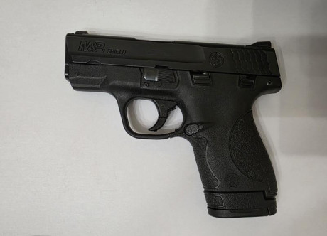 Pistola de 9 mm parabellum guiada actualmente en F con muy poco uso, prácticamente nueva.

450€, precio 01