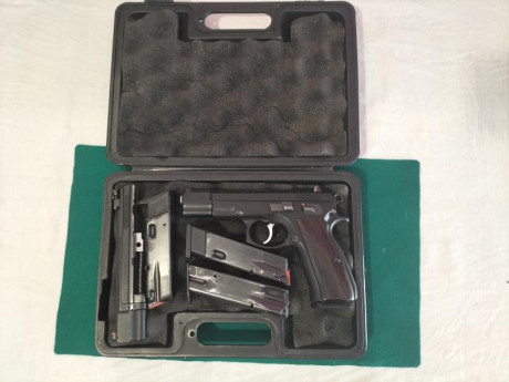 Vendo CZ 75B, con kit del 22.
Solo utilizada en precisión. 
1500 disparos aprox con 22, y unos 600 aprox 00