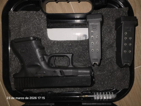 RESERVADA 
Buenas
Se vende Glock 26 3ª Gen,
9mm pb
2 cargadores de 12 y 1 cargador de 10
Guiada en A
Muelle 00