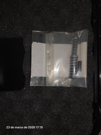 RESERVADA 
Buenas
Se vende Glock 26 3ª Gen,
9mm pb
2 cargadores de 12 y 1 cargador de 10
Guiada en A
Muelle 10