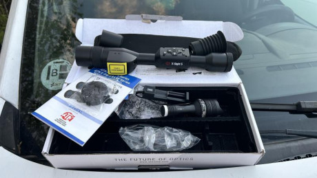 Hola buenas un compañero vende por no usar visor nocturnoATN x-Sight 5 LRF 5-25 4K  precio 800€ solo se 00