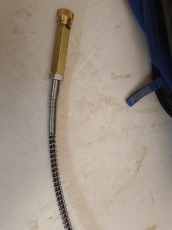 Hola, buenos días, me he decidido a comprar una pistola de este tipo y no me decido entre dos modelos 122