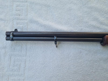 Se vende carabina COLT LIGHTNING  calibre 44-40. En estado de tiro. Tiene certificado de arma antigua 10