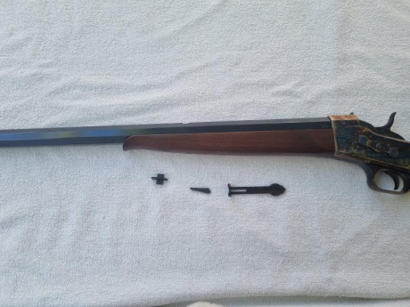 Hola se vende rifle ROLLING BLOCK DE PEDERSOLI calibre 45-70 con certificado de réplica antigua, está 12