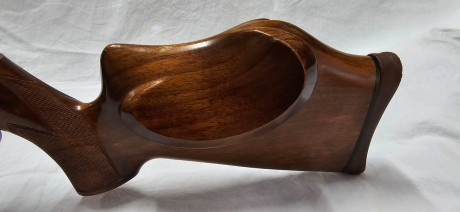 A la delicadeza del sistema Giss esta anciana une la belleza de la culata tirolesa
En perfecto estado 12