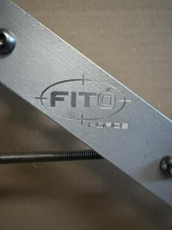 Buenas tardes,
En venta Bipode Fito force modelo Fusion 
En perfecto estado de conservación 
Precio: 100€
Envió 00