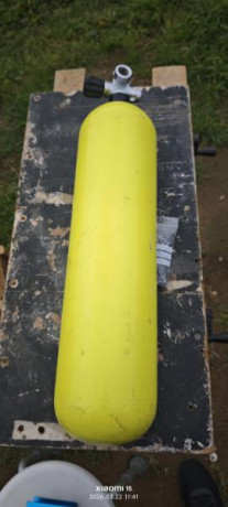 Vendo botella de 6.5 litros a 300 bares. Tiene los roces típicos del uso pero nada fuera de lo normal. 00