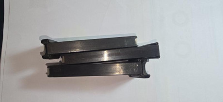 Vendo 3 cargadores 
No se para que arma   10€ cada uno + porte( es posible pp)
Compro cargador luger.campogiro.ppk 11