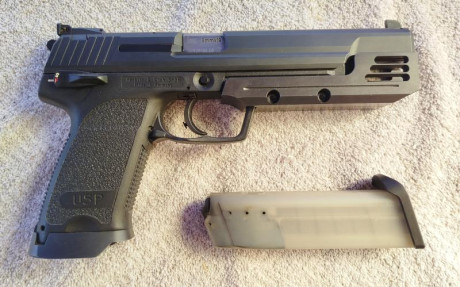   Buenas tardes.

Por necesidad de cupo pongo a la venta mi impecable y super precisa HK USP Élite de 21