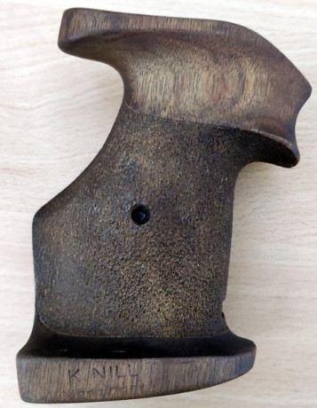 Hola estaba buscando unas cachas anatómicas talla L para un Python de 6".
Ya se que queda súper feo 40