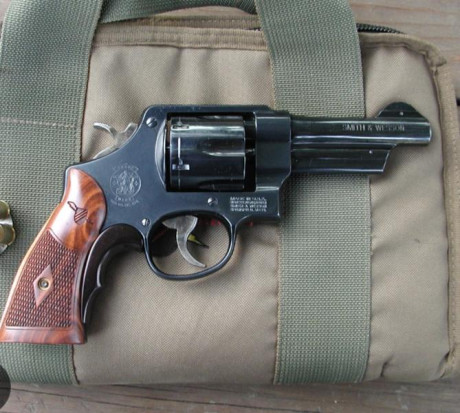 Saludos compañeros, busco revólver Smith modelo22-4(45 acp) o bien modelo 10 del 38. Ofertas por privado, 00