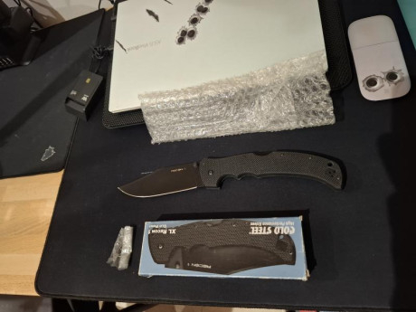 Vendo cold steel recon 1 xl.
Esta en taragona.
200 euros,portes si los hubiera a cargo del comprador. 01
