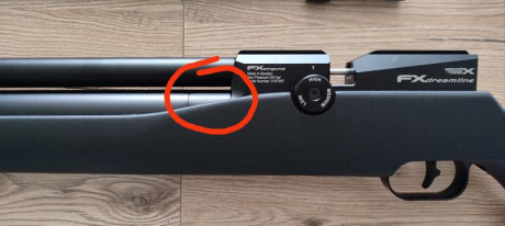 Hola, vendo esta carabina en cal 4.5 y añado el cañon de flechas con 8 flechas,
Lleva plenum Fx instalado, 01