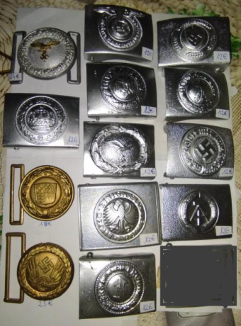 En venta  hebillas alemanas segunda guerra mundial (originales y reproducciónes) precios unitarios en 00