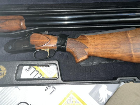 Vendo espectacular escopeta superpuesta de la prestigiosa marca española Lanber, modelo Superlanber. El 00