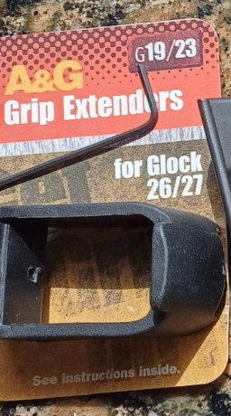 Extensor de empuñadura en polímero válido para las pistolas Glock Modelos 26 y 27.
20 euros con envío 00