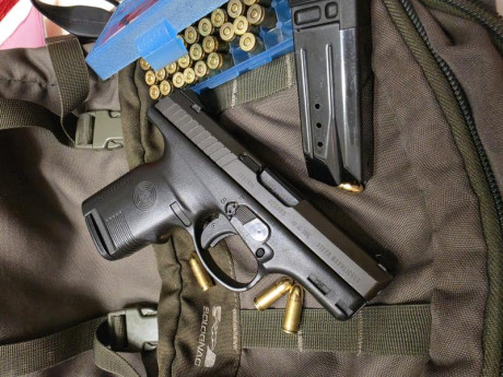 Modelo : S9
Tipo : pistola semiautomática
Calibre : 9×19
Uso específico : defensa personal
Mecánica : 00