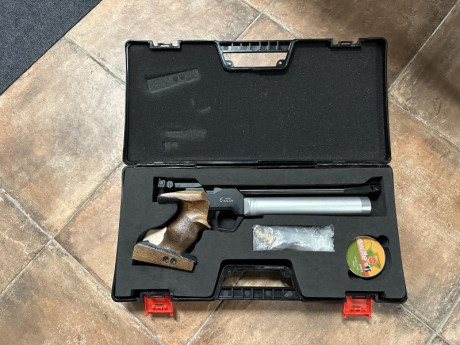 Se encuentra en Girona. Apenas tiene 2 meses. Muy buena opción para iniciarse en tiro de precisión, para 00