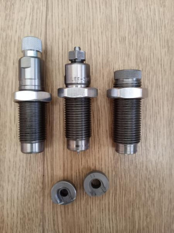 Vendo Set DIES 308 win de LEE, con un shell holder para 308w y el otro para 307w

35€ envío incluido

Interesados 00