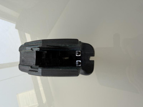 Hola buenas tardes compañeros del foro , pongo a la venta esta cacha para feinwerkbau P8x en madera laminada 30