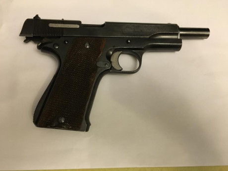 Se vende STAR DEL 9mm largo.
STAR DEL 9mm largo A .
499 euros..
Muy poco uso. 41
