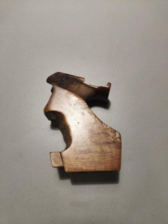   Steyr vendida queda Pardini SP 22 por 60€ 

VENDO Empuñaduras diestra talla L para Steyr LP10 y Pardini 11