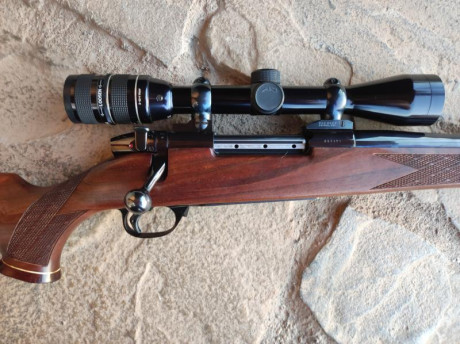 VENDO RIFLE WEATHERBY MODELO MK5 EN EL DESEADO CALIBRE .300 WEATHERBY MAGNUM, CON MIRA TELESCÓPICA WEATHERBY 00