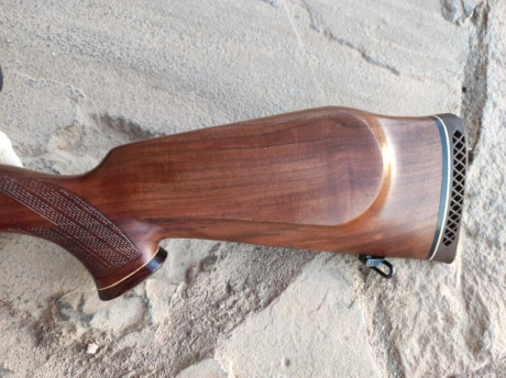 VENDO RIFLE WEATHERBY MODELO MK5 EN EL DESEADO CALIBRE .300 WEATHERBY MAGNUM, CON MIRA TELESCÓPICA WEATHERBY 22