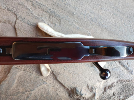 VENDO RIFLE WEATHERBY MODELO MK5 EN EL DESEADO CALIBRE .300 WEATHERBY MAGNUM, CON MIRA TELESCÓPICA WEATHERBY 42