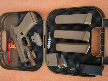 ...Como quiera que poco uso le doy, he decidido deshacerme de mi glock 19x. Pistola con poco mas de 100 02