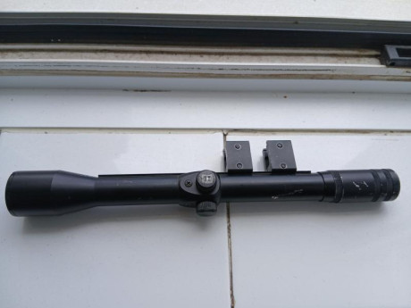 Vendo carabina Onena, calibre. 22. 68 euros. Regalo visor. 
El arma se encuentra en Madrid capital. 00