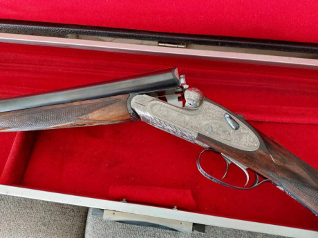 hola buenos dias, vendo una grulla 218 del 12. paralela, con dos gatillos, salida de gases desmontaje 02