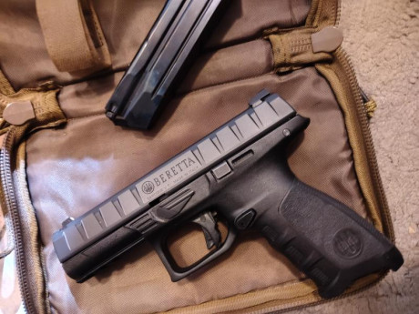 SE VENDE BERETTA APX EN PERFECTO ESTADO. 
EN MADRID
PRECIO.500 EUROS. NEGOCIABLES.

VICTOR - 687 93 52 02