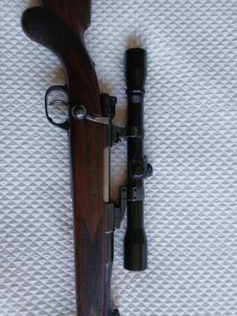 Vendo rifle VOERE calibre 30-06 con monturas apel y visor Lisenfeld 4x32 y maderas al aceite recién hechas. 00