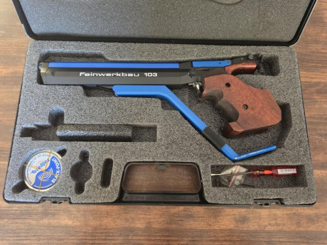 Buenas noches,

Hace poco que consegui despues de mucho tiempo una feinwerkbau LP103, para quien no la 30