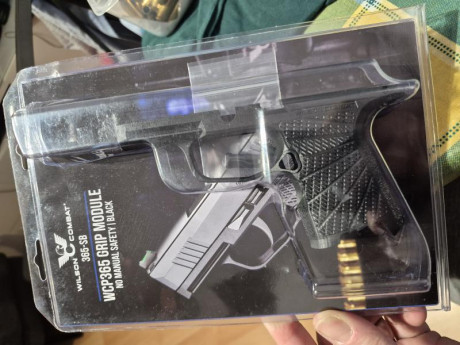 Vendo módulo grip Wilson Combat Grip module para Sig Sauer p365 sin seguro de aleta manual.

Válido para 00