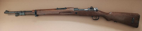 MAUSER modelo Coruña, calibre 8x57, año 1950, misma numeración en armazón, cierre y cargador, incluye 01