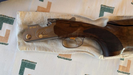 Vendo Beretta 682 Gold E plato como nueva. Cañon 76, chokes fijos 1 y 2, culata ajustable memory original 01
