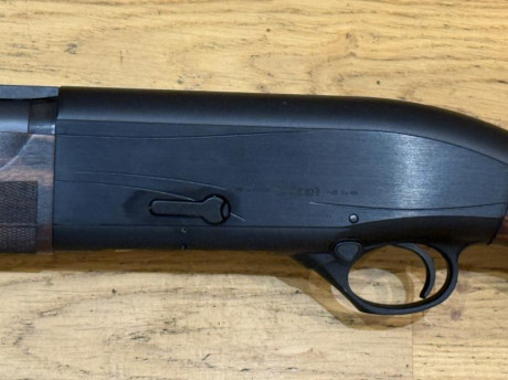 Hola, vendo esta preciosa escopeta válida tanto para caza como para tiro deportivo de 76 cm de cañón. 42