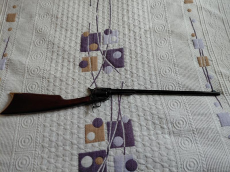 Un amigo vende carabina revolver ( replica de Uberti)
Calibre 45 long colt, cañon de 12" muy cuidada.
Guiada 02