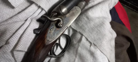 Escopeta del año 1941, calibre 12/70, en buen estado, ajusta perfecta, sin picado en los cañones, 66cm 11