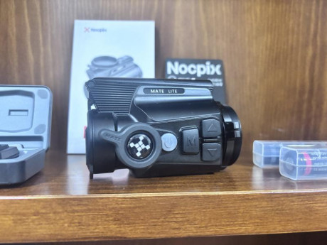 Monocular térmico acoplable Nocpix Mate lite 38,con sensor de 384x288px ,pantalla Amoled 1920x1080 px 01