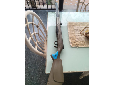 Hola a todos,

Vendo esta carabina, que va a cumplir ahora 3 años. No ha sido muy utilizada; tendrá aproximadamente 11