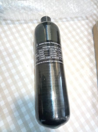 Buenos días.
Vendo botella carbono a estrenar de 300 bar de 1.1 litro.

70 euros 00